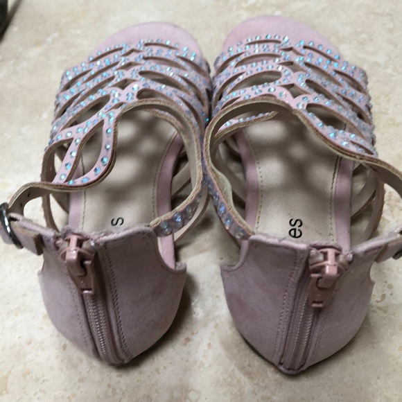 Girls Sandals Size 2 - Picture 2 of 3